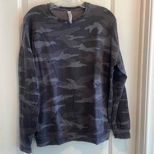 Athleta camo sweat shirt size S